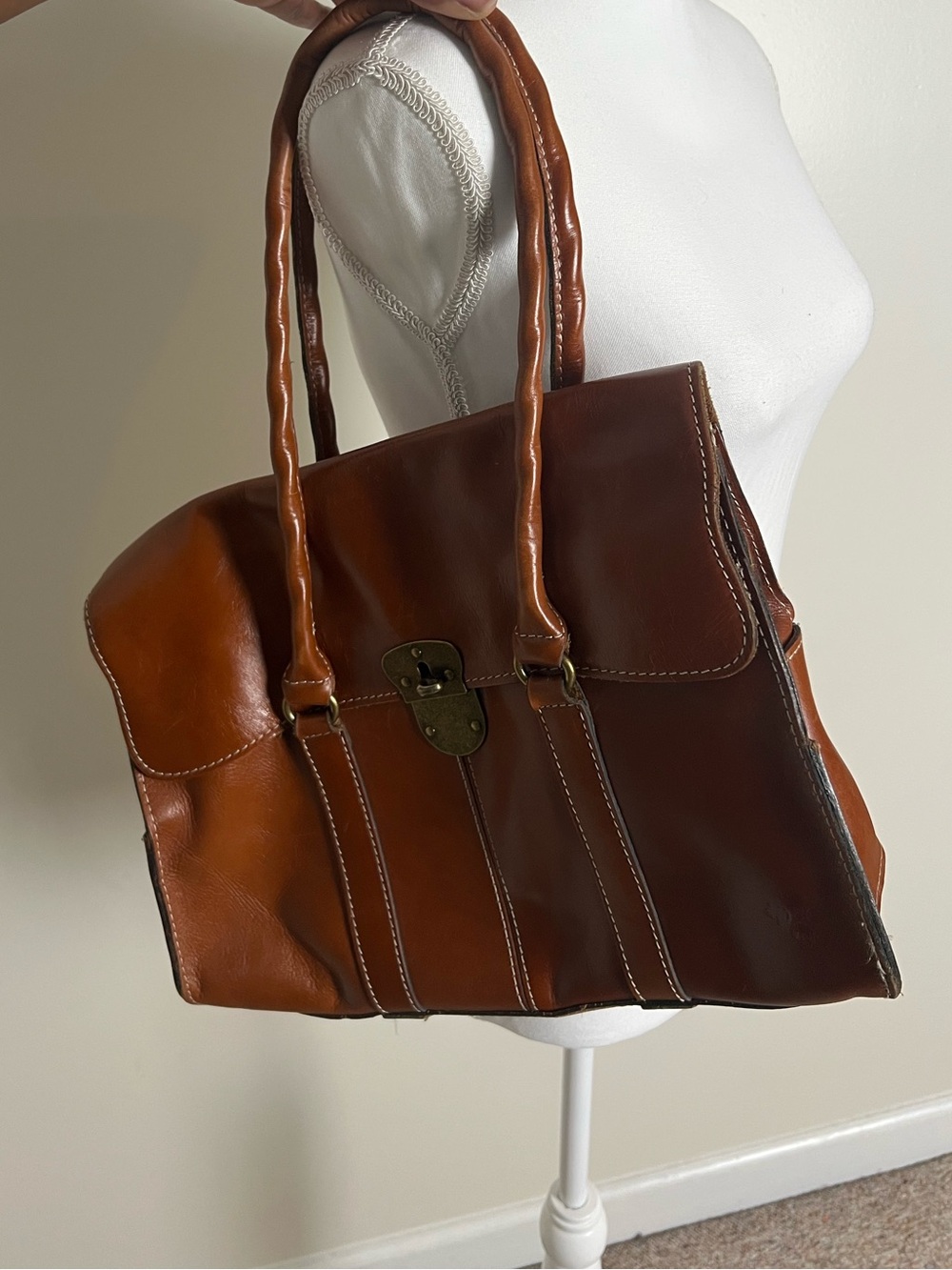 Patricia Nash Vienna Chestnut Brown Leather Satchel with Brass Twist Lock - Picture 8 of 12